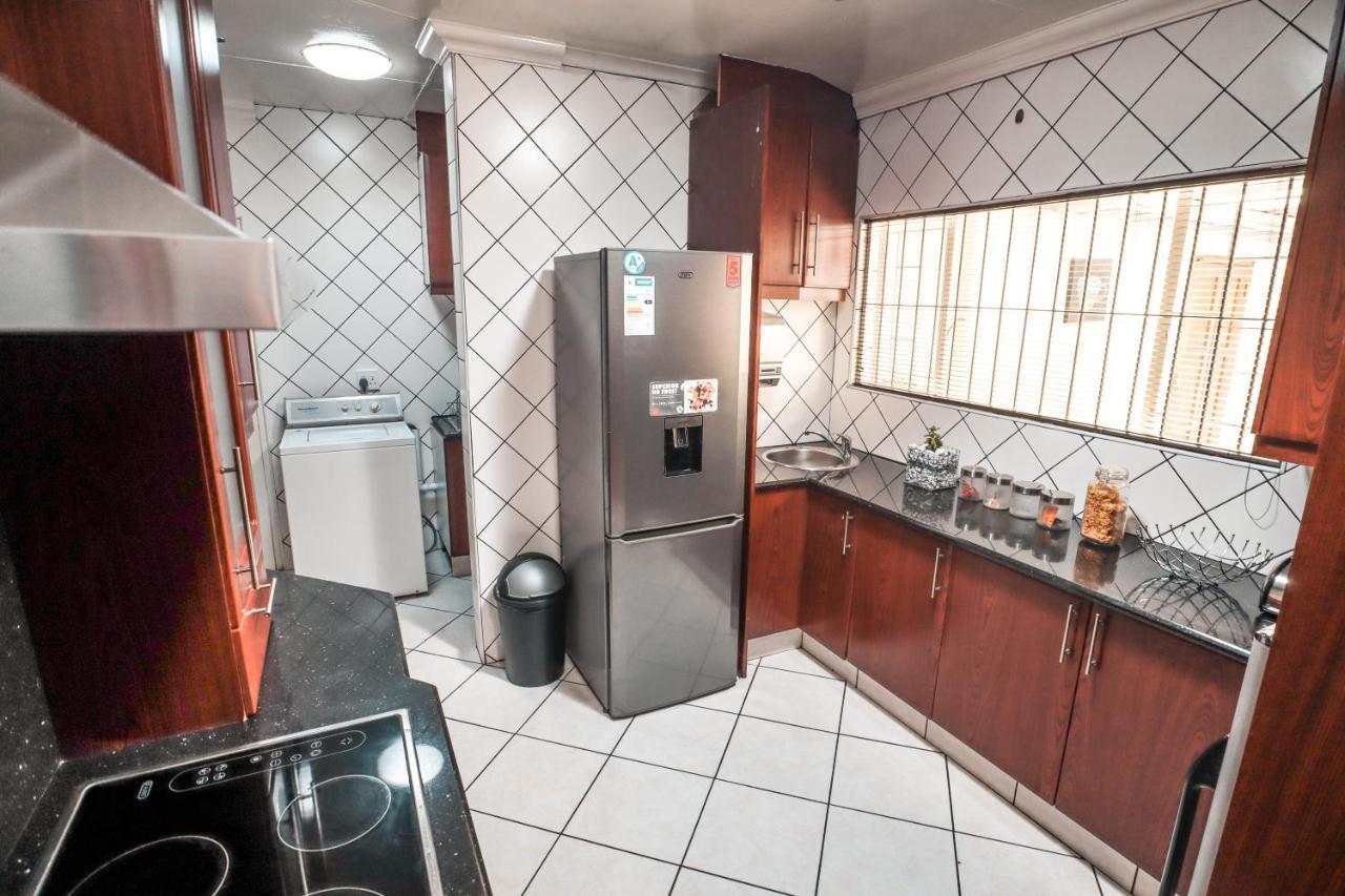 Menlyn Maine: The Exquisite Lunette Pretoria-Noord Zewnętrze zdjęcie