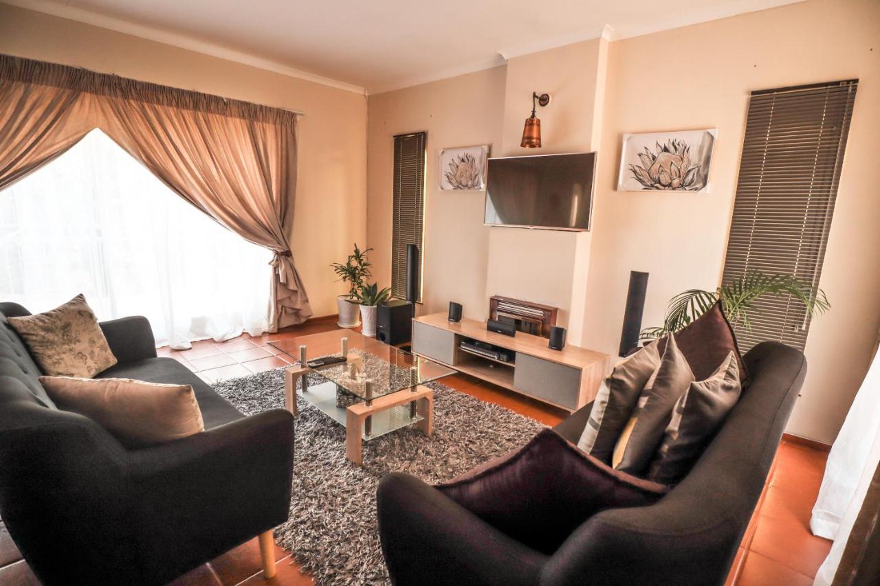 Menlyn Maine: The Exquisite Lunette Pretoria-Noord Zewnętrze zdjęcie